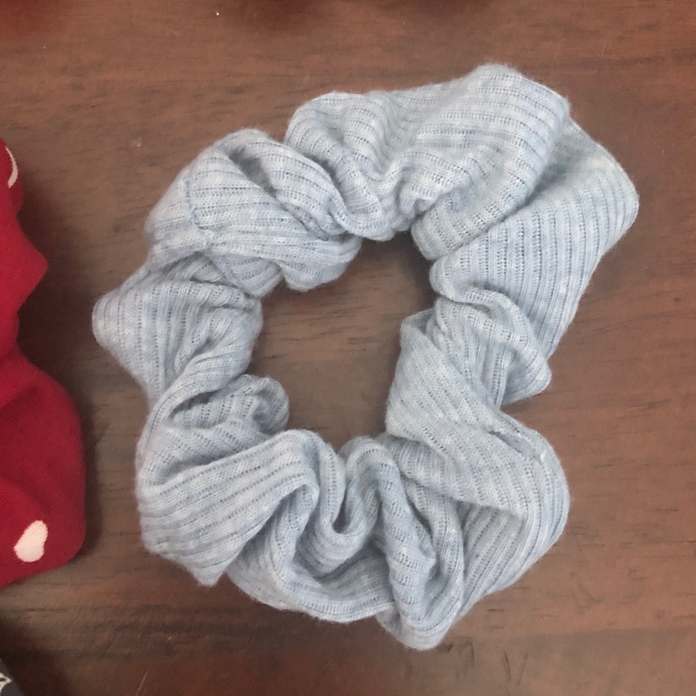 🍄 Women's Hair Scrunchie Set - Picture 7 of 8